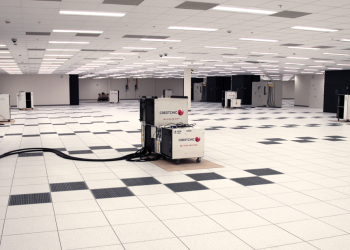 Avoiding downtime: The role of power supplies in data centre resilience