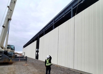 Decarbonising data centres with green construction technology