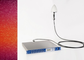 Copper-free data and power link transforms antenna technology