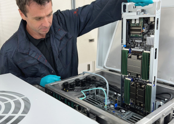 Castrol and Hypertec begin collaboration at Pangbourne data center testing facility