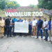 CtrlS Datacenters team handing over the cheque to Vandalur Zoo authorities.