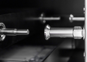 New Danfoss connector for liquid cooling applications