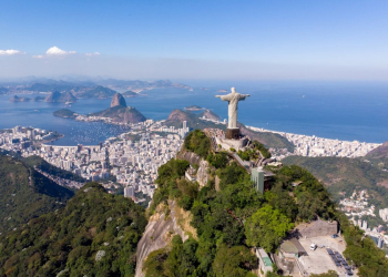 Elea to host DE-CIX Internet Exchanges in South America