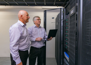 Schneider Electric increases DC sustainability for insurance group