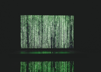 Industry analysts urge data trust over AI hype