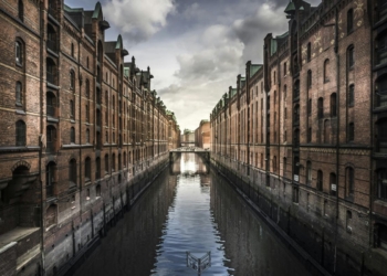 STULZ invests in Hamburg production facility for liquid cooling