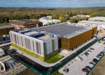 ABB, Ark deploy medium voltage UPS in UK