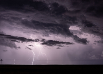Expert warns of extreme weather disruption to data centres